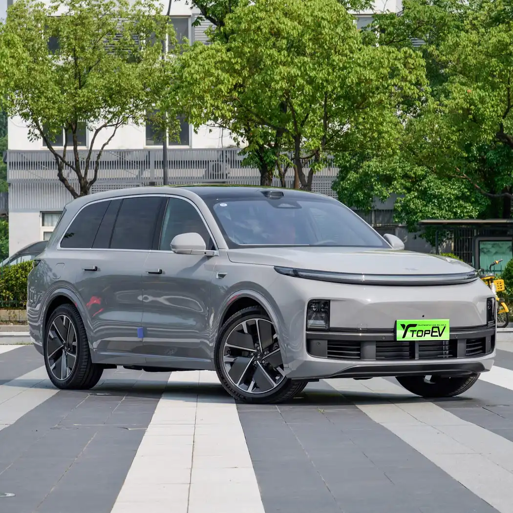 Li L9 Large SUV cars image
