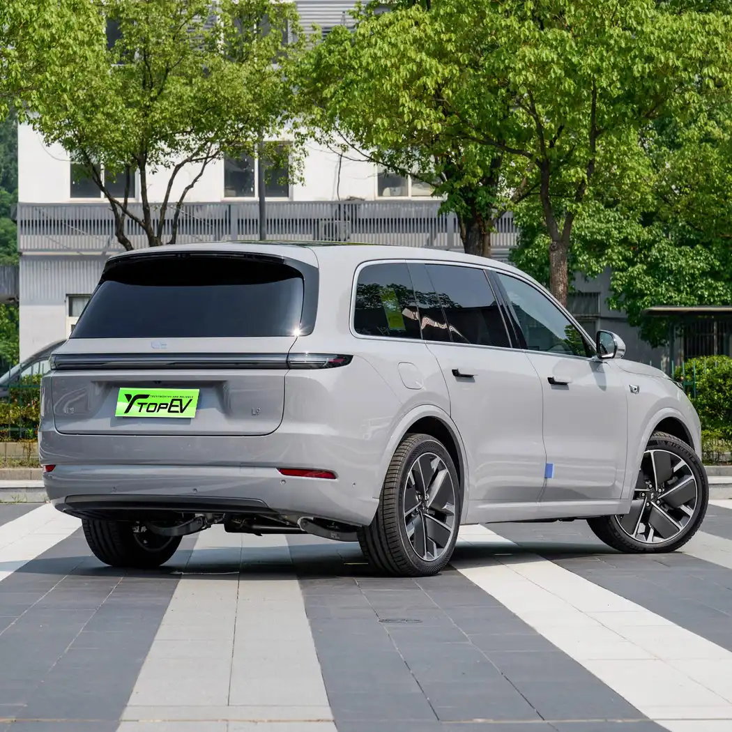 Li L9 Large SUV cars image 4
