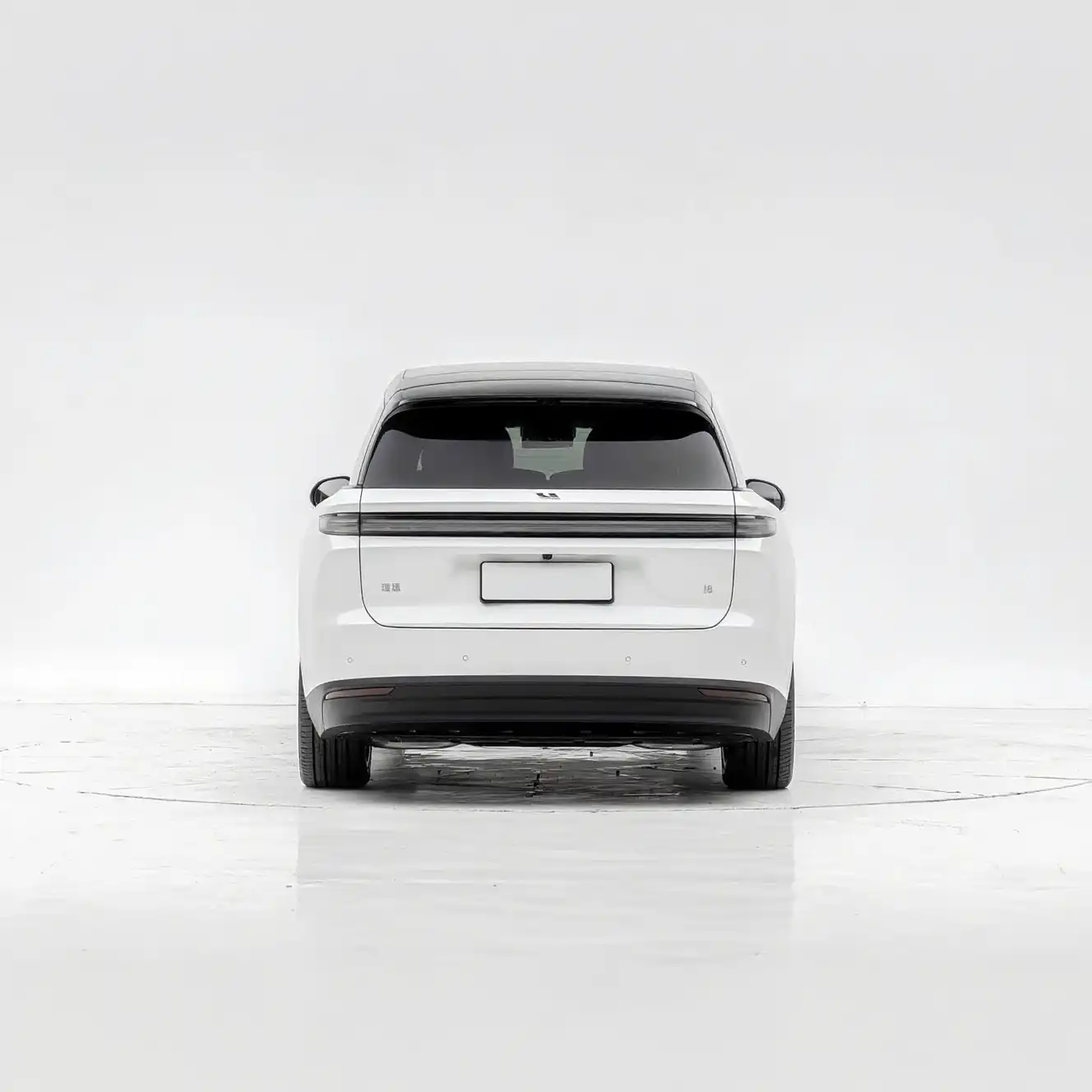 2025 Lixiang i8 Auto SUV image 5