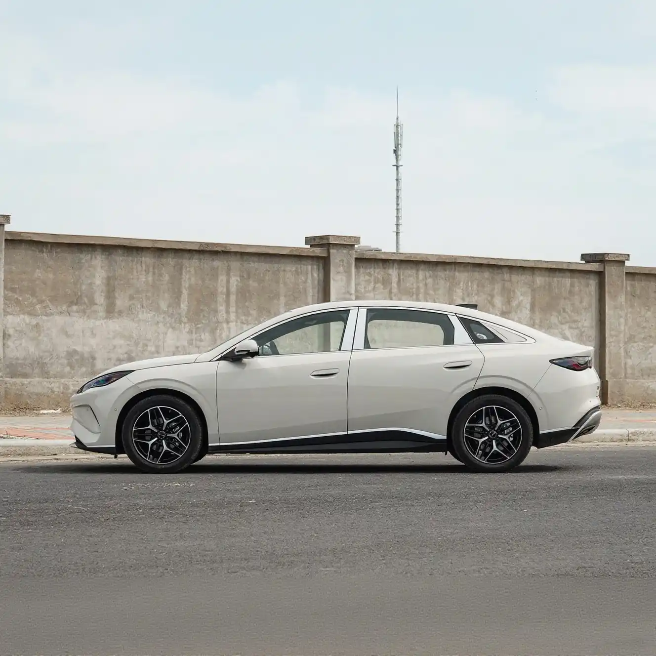 2025 BYD Seal 06 DM-i Intelligent Driving Edition image 3