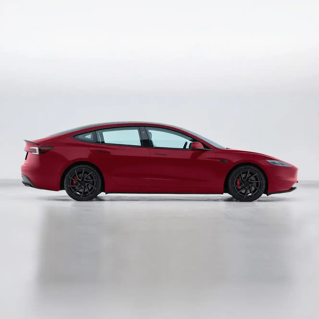 2025 Tesla Model 3 image 3