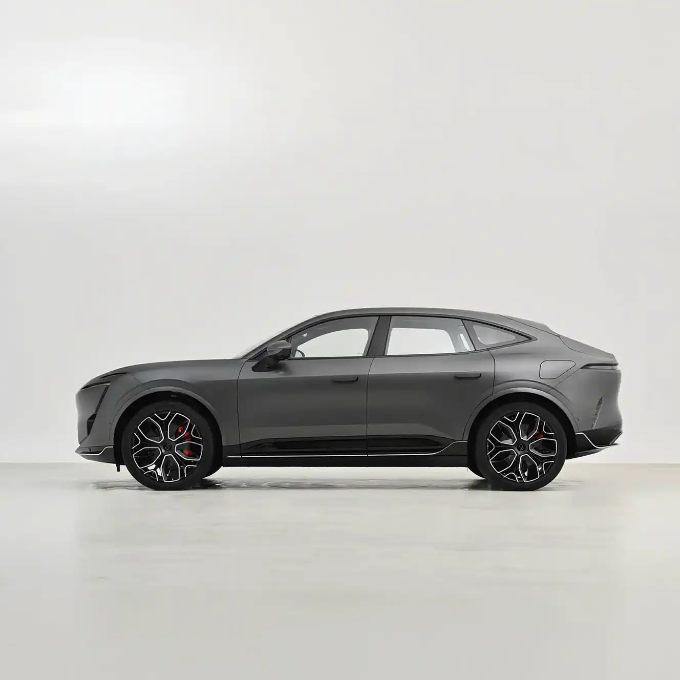 2025 AVATR 11 SUV image 3