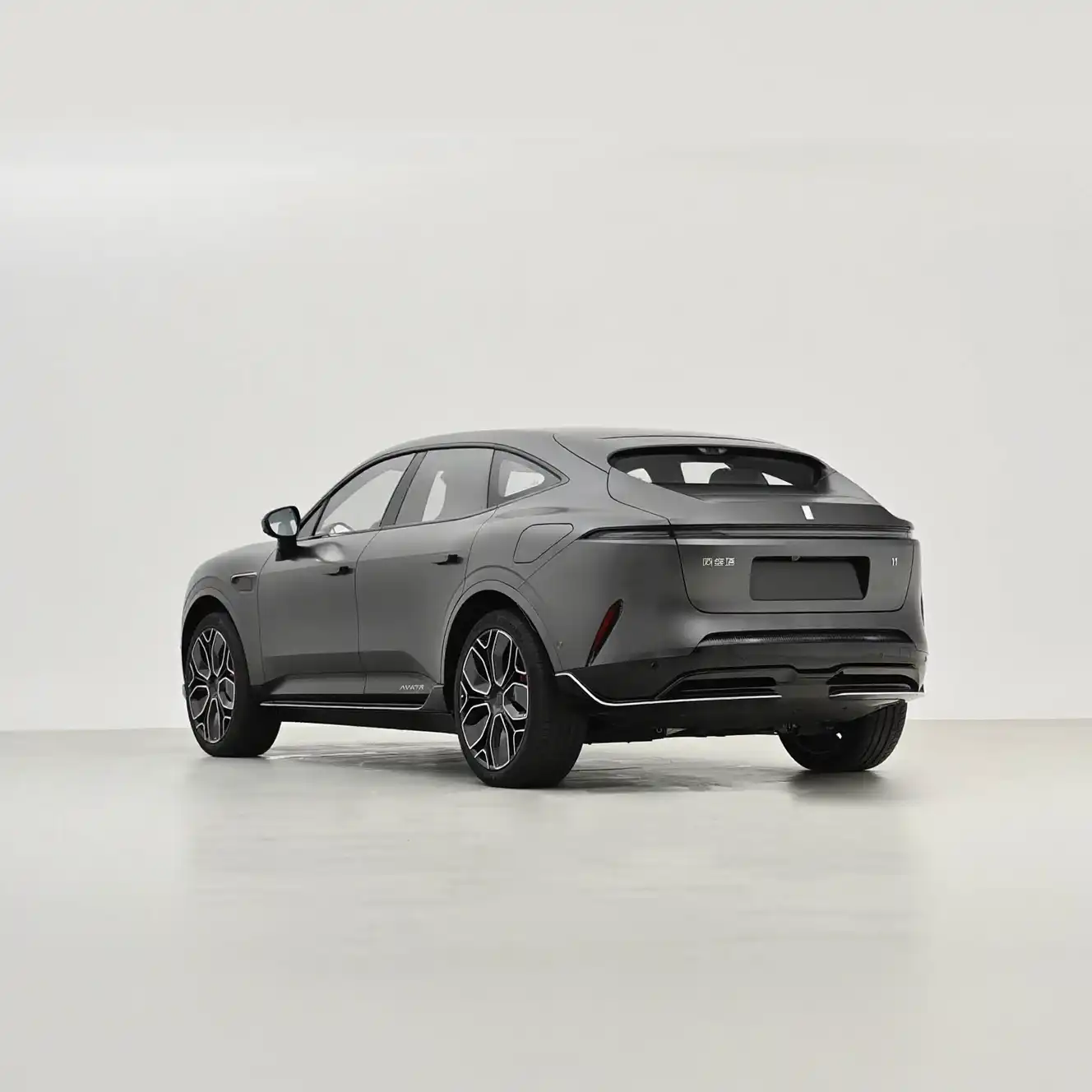 2025 AVATR 11 SUV image 4