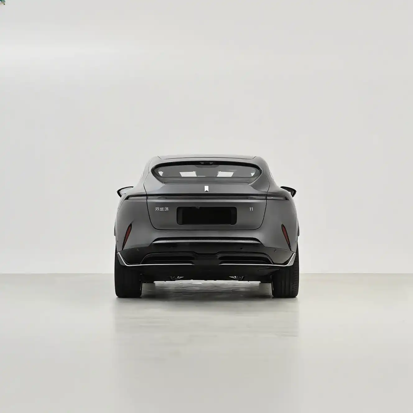 2025 AVATR 11 SUV image 5