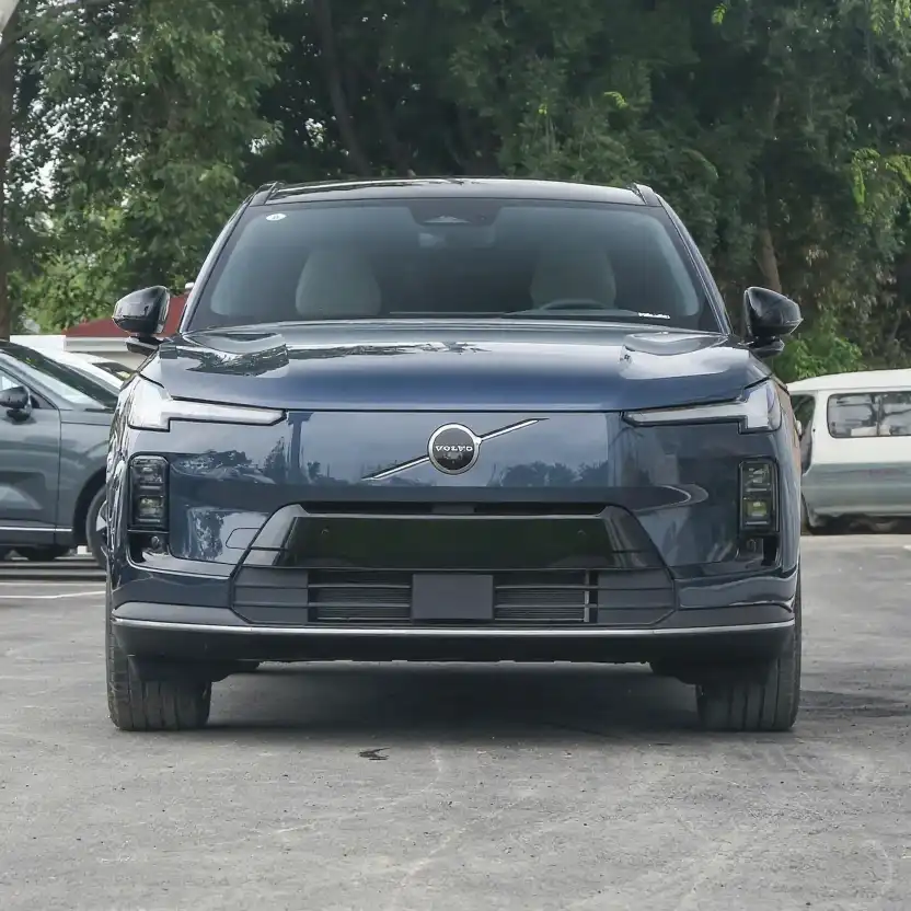 NEW Volvo XC70 2026 image 2