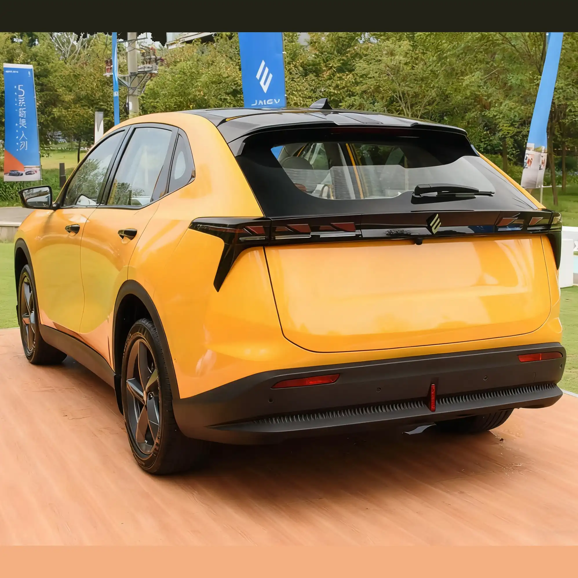 JMEV Electric Vehicle Yichi 05S image 3