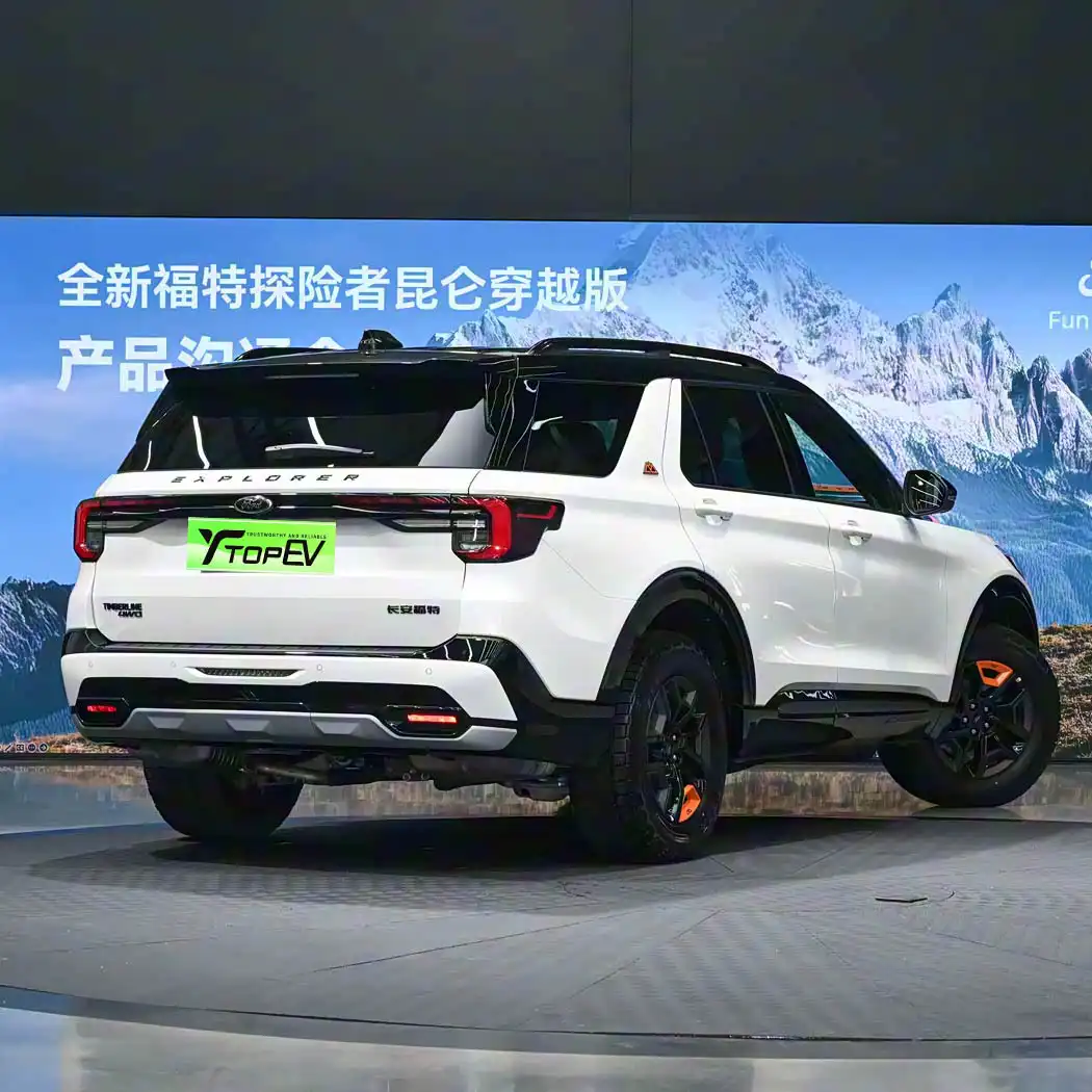 2025 New Ford Explorer 5-Seater SUV image 4