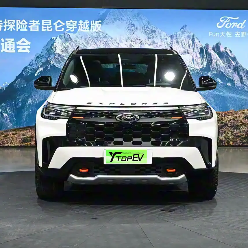 2025 New Ford Explorer 5-Seater SUV image 2