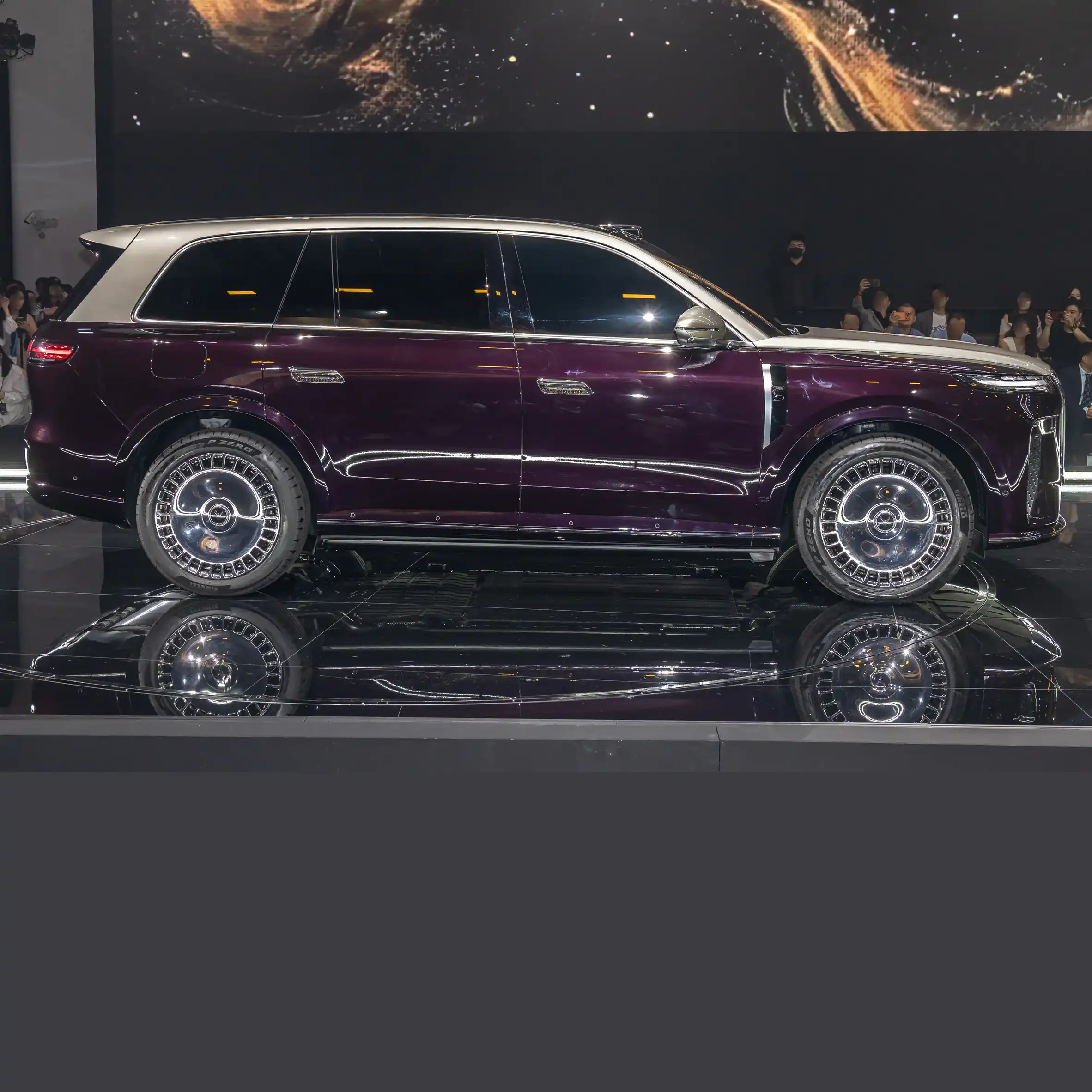 Voyah Taishan Flagship SUV 2026 image 3