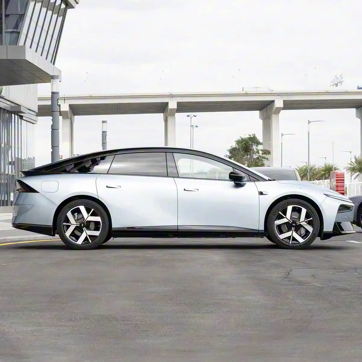 2026 Xpeng P7+ image 3